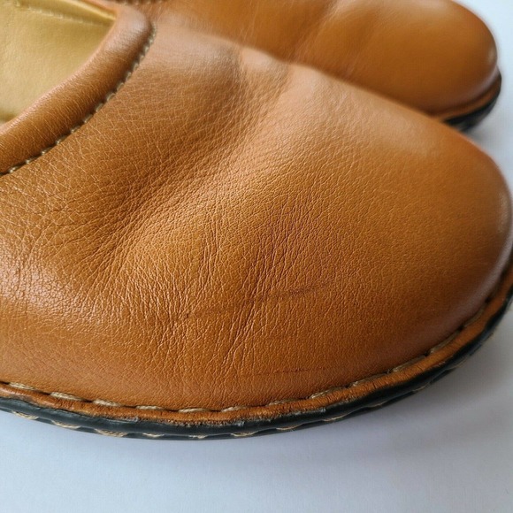 Land's End Leather Tan Slip On Flat Shoes Size 8.5 - Picture 10 of 10